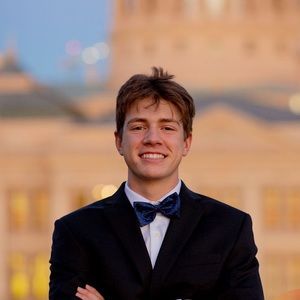 Meet your Posher, Evan